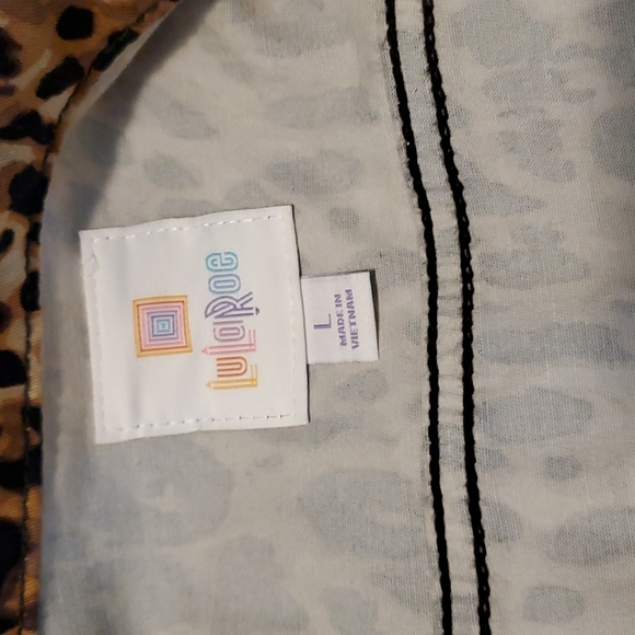 LulaRoe Kenny Denim Trucker Jacket Limited Edition Animal Print - Picture 7 of 16